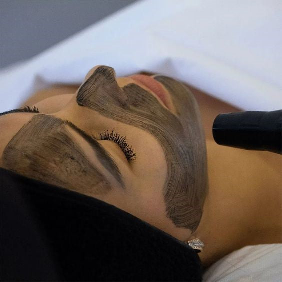 LASERSKO POMLAĐIVANJE KOŽE